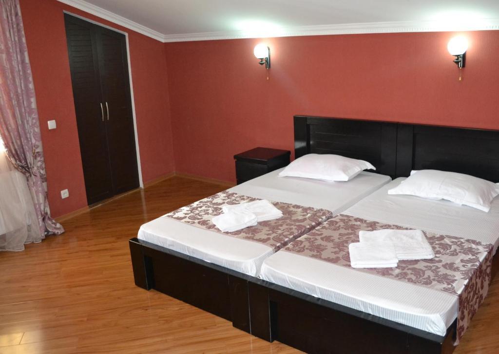 Hotel Isaka Tbilisi Rom bilde