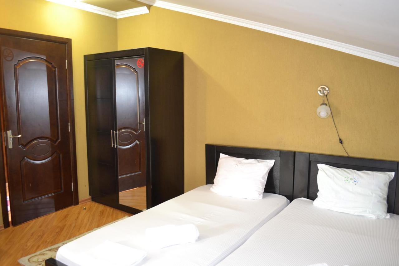 Hotel Isaka Tbilisi Eksteriør bilde