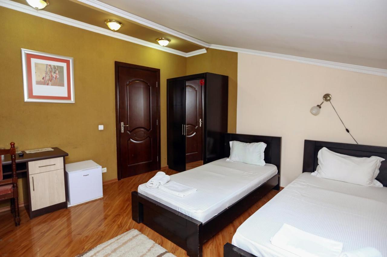 Hotel Isaka Tbilisi Eksteriør bilde