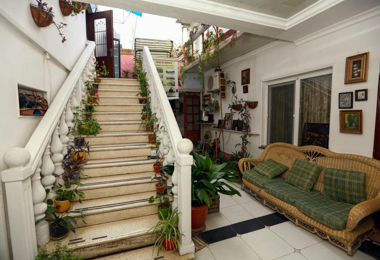 Hotel Isaka Tbilisi Eksteriør bilde
