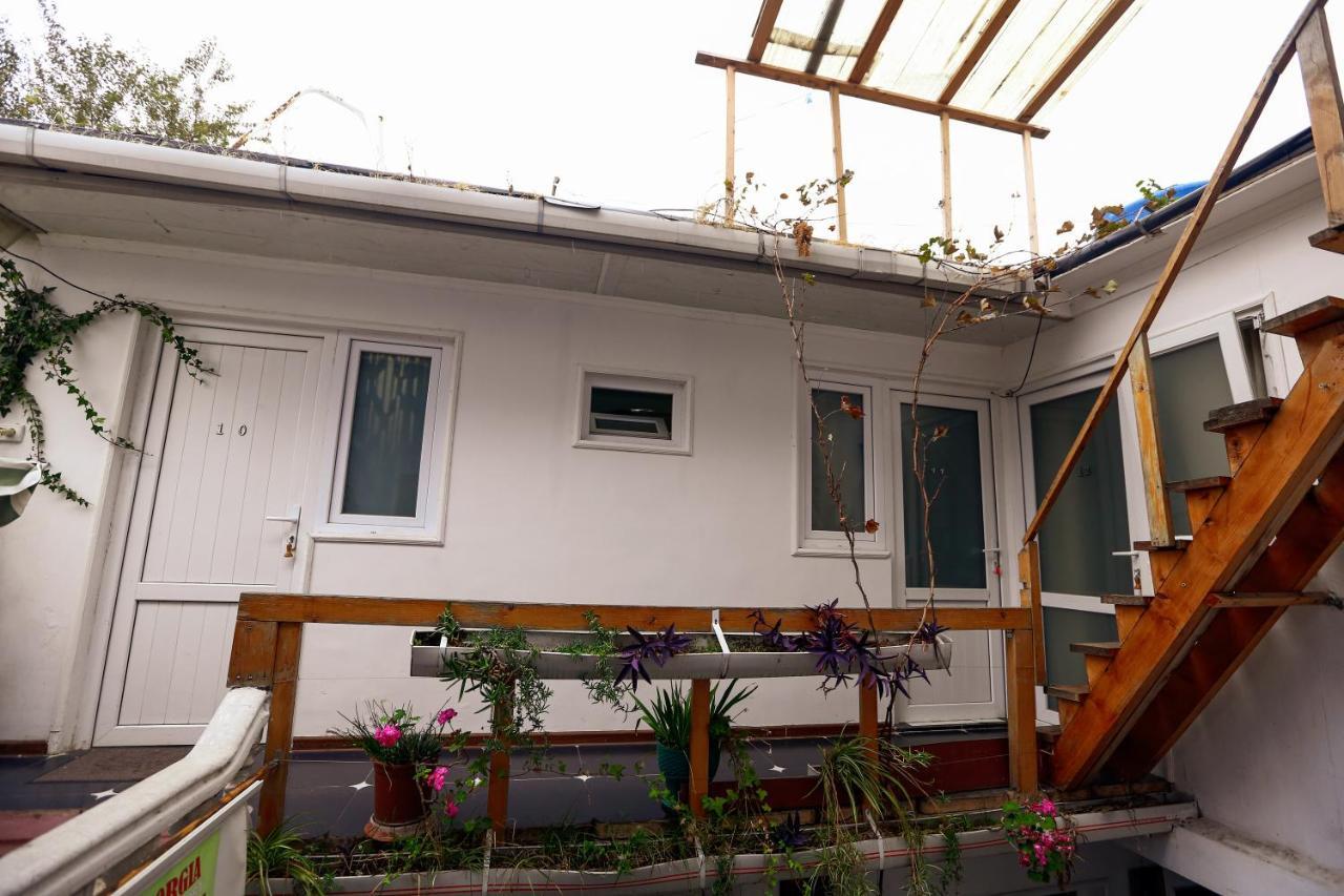 Hotel Isaka Tbilisi Eksteriør bilde